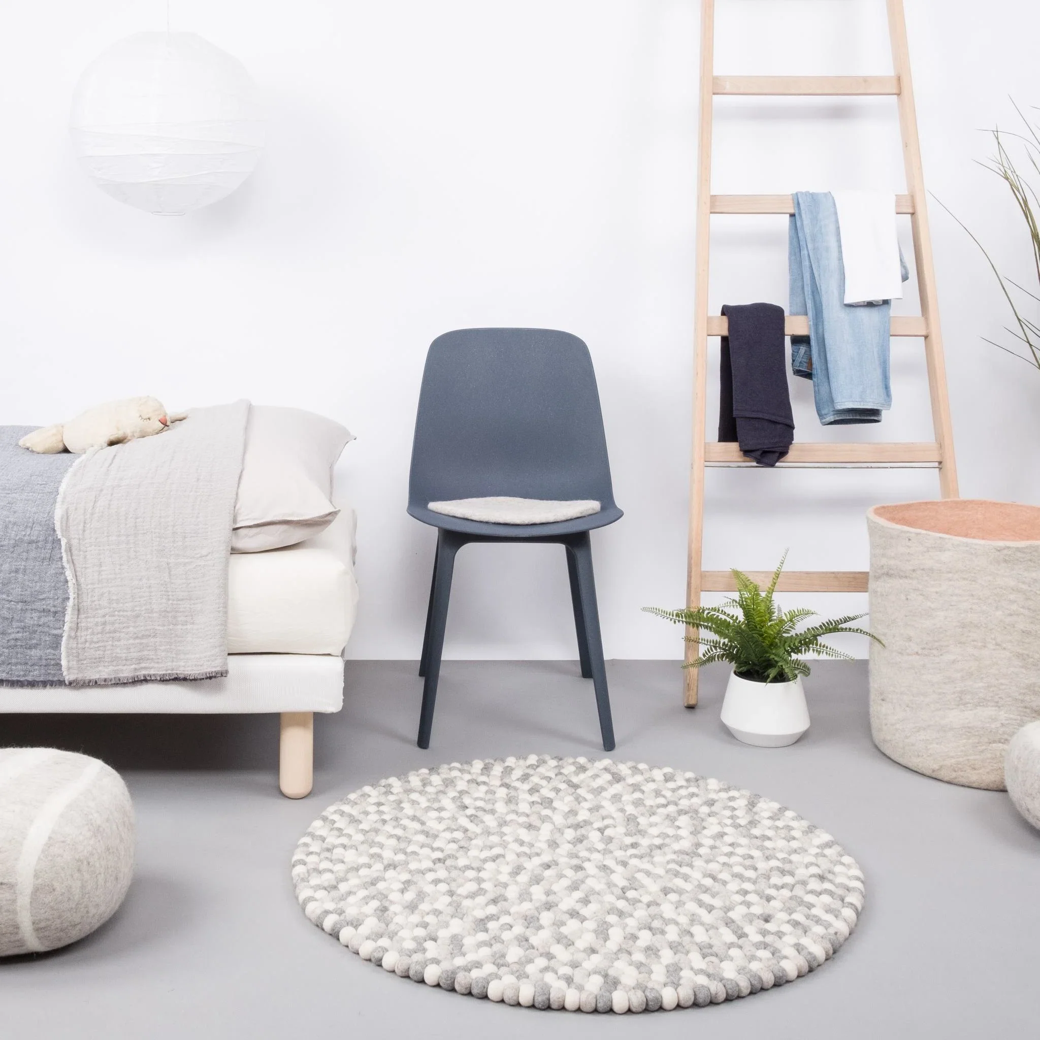 HELLA Felt Ball Round Rugs - Image 4